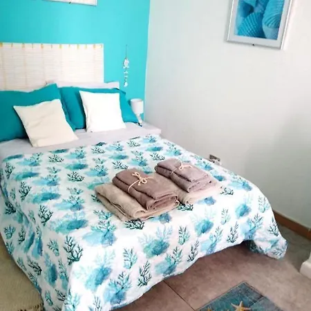 Casa Amari Zisa ホステル