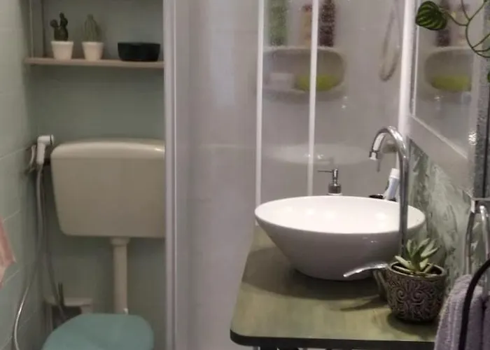 Casa Amari Zisa Hostel