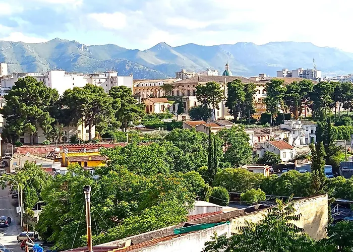 Casa Amari Zisa Hostel *